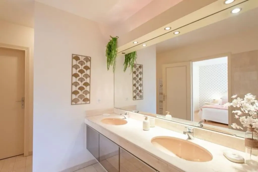 Appartement Pour 6 Avec Magnifique Terrasse De 114M2 Et Vue Panoramique Νίκαια